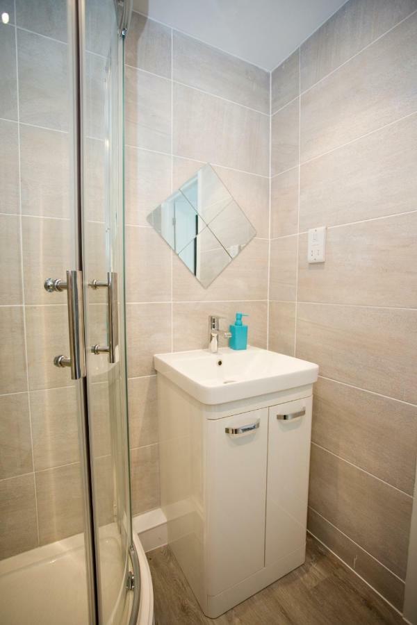 8 Compass Point Apartment บอร์นมัธ ภายนอก รูปภาพ