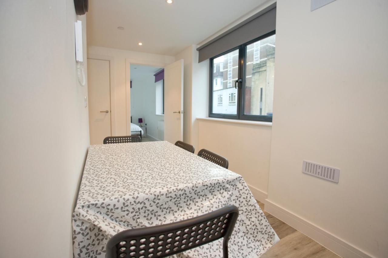 8 Compass Point Apartment บอร์นมัธ ภายนอก รูปภาพ